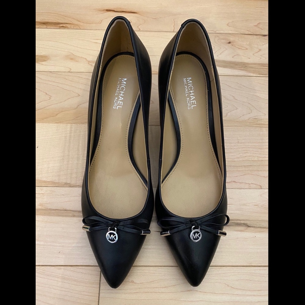 Michael Kors Black Leather Silver Bow Logo Heels